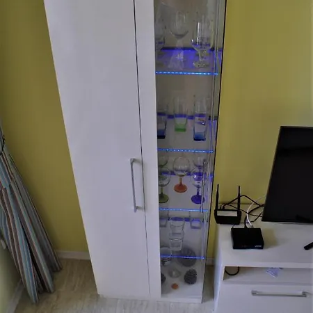 Private Apartment In Kavatsi Beach *