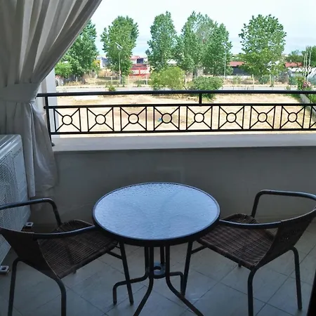 公寓 Private Apartment In Kavatsi Beach
